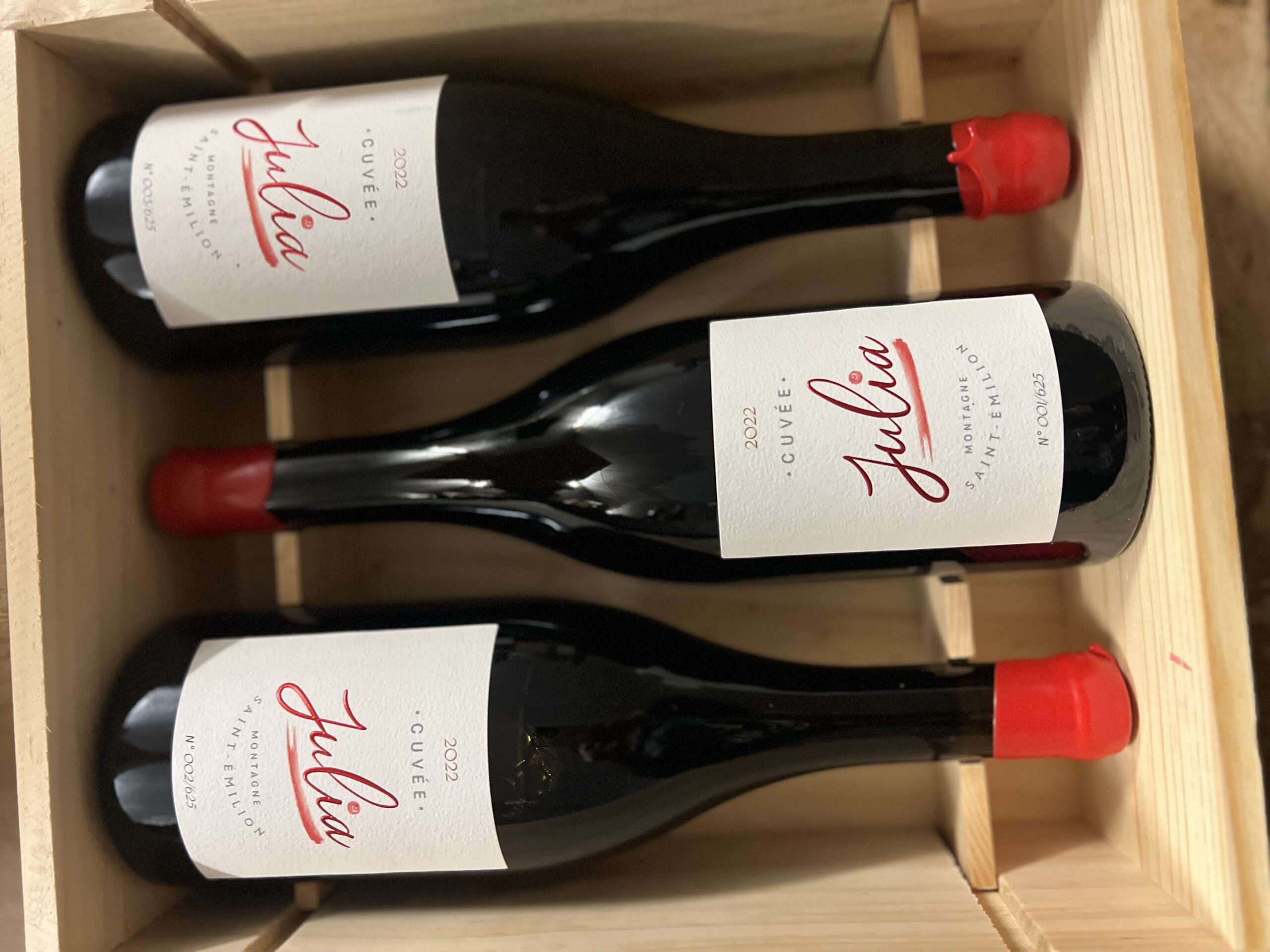 Caisse bois Cuvée Julia 2022 Montagne Saint Emilion